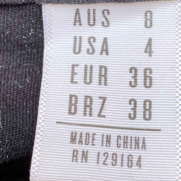 Mid Rise Jeggings - Picture 3 of 3